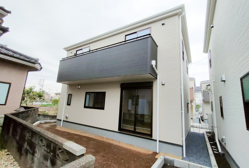 LINE_ALBUM_上口一建設高砂４号棟外観_240404_4