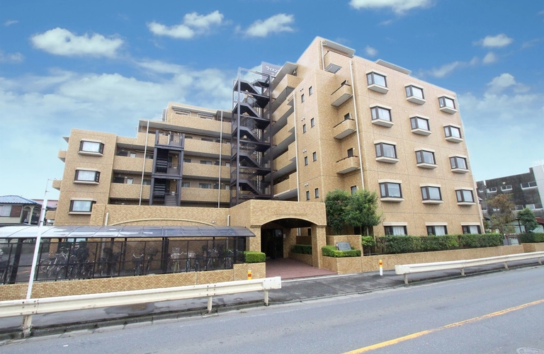 ライオンズマンション三郷第5の売却・無料査定｜地域密着のクルーハウジングへ