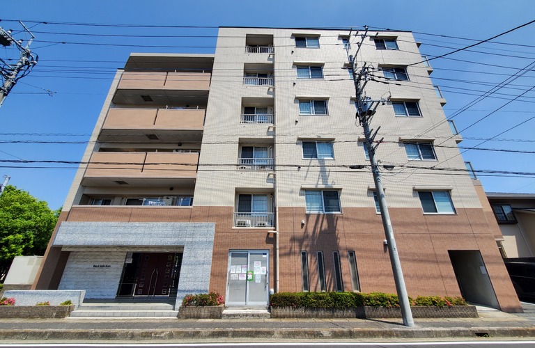 モナークガーデン三郷の売却・無料査定｜地域密着のクルーハウジング